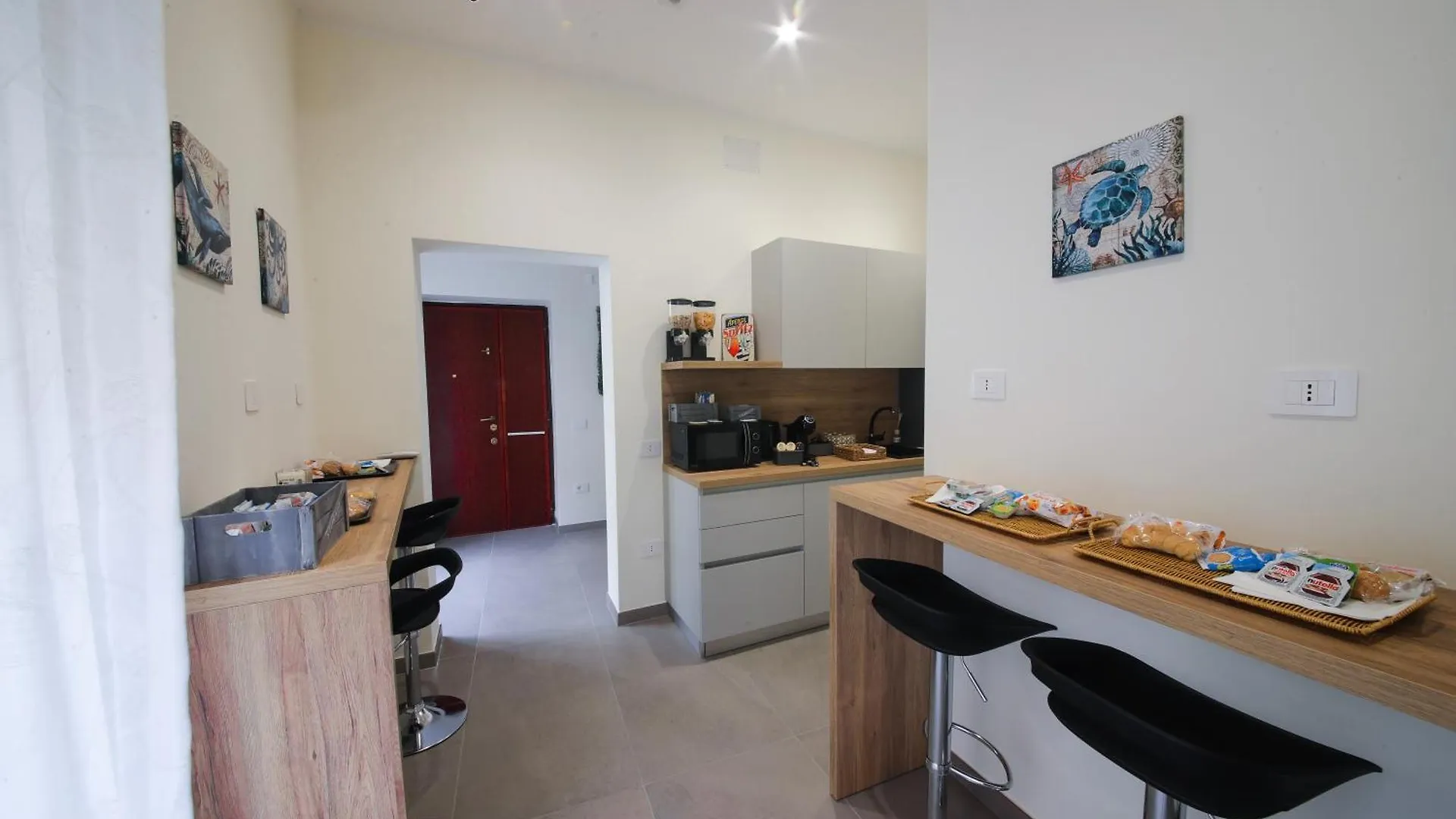 Dimora Savoia Bed & Breakfast Naples