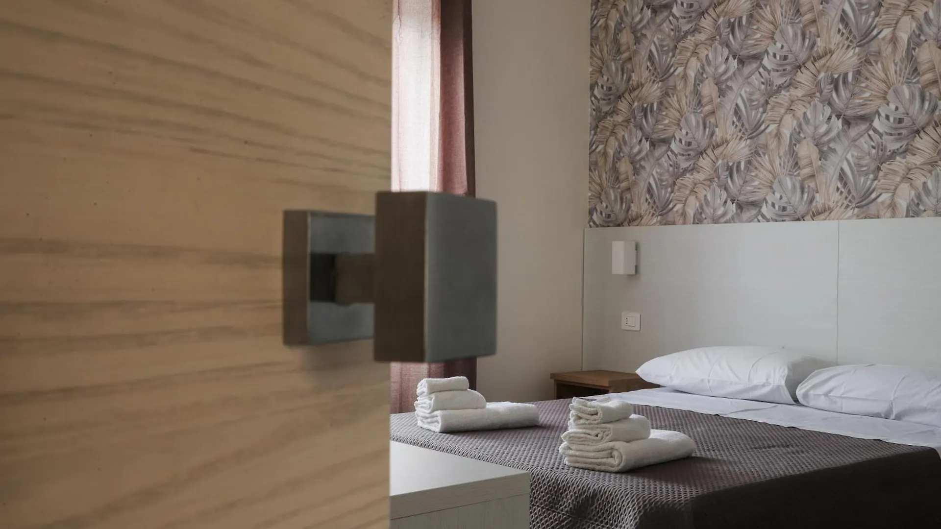Dimora Savoia Bed & Breakfast Naples
