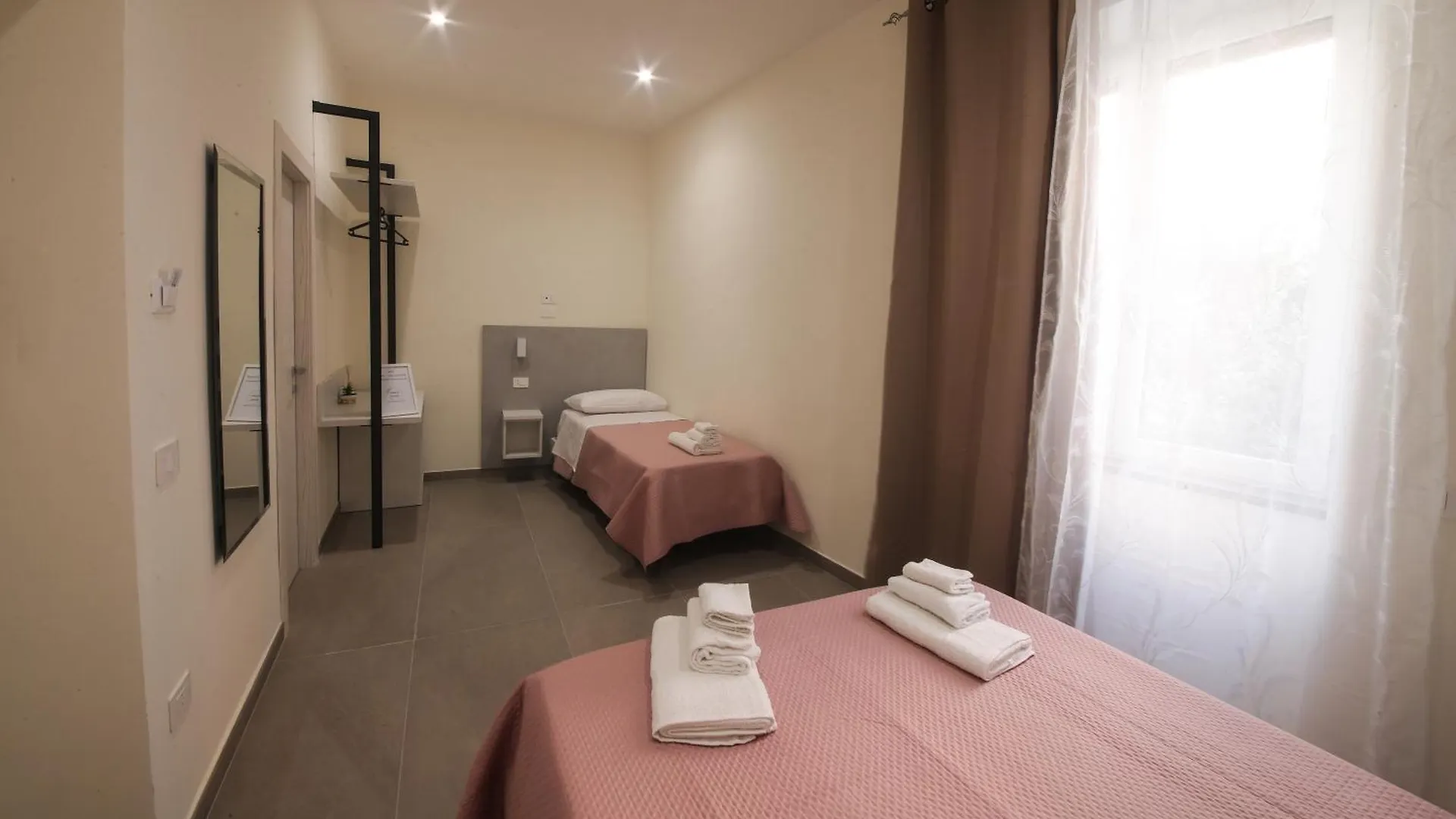Dimora Savoia Bed & Breakfast Naples