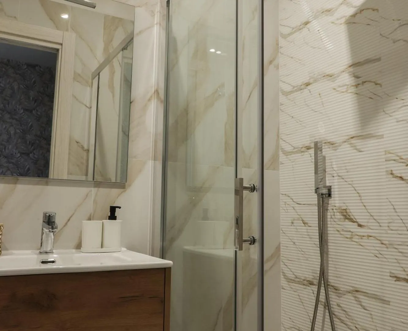 Dimora Savoia Bed & Breakfast Naples