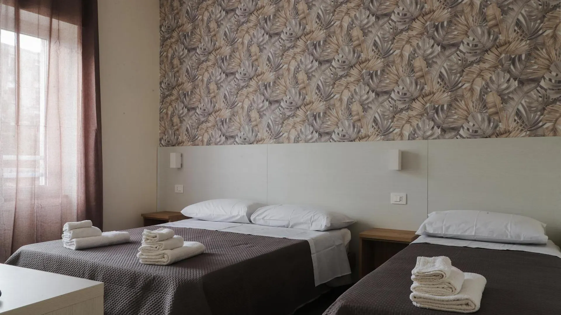 Dimora Savoia Bed & Breakfast Naples