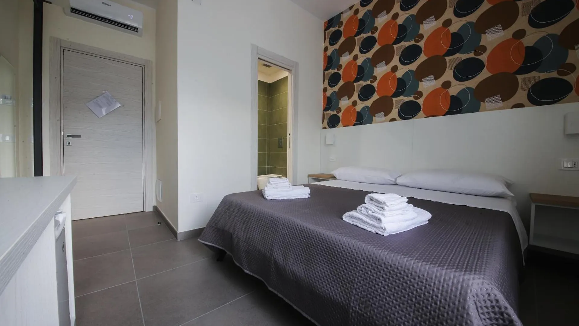 Dimora Savoia Bed & Breakfast Naples Italy